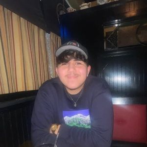 Meet your Posher, Chris